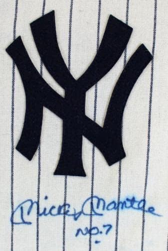 Yankees Mickey Mantle No. 7 Aláírt Mitchell & Ness Csíkos Mez PSA AI02332 - Dedikált MLB Mezek